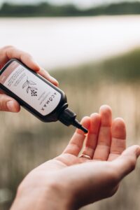 Acomax Hiusseerumi 50 ml käyttö